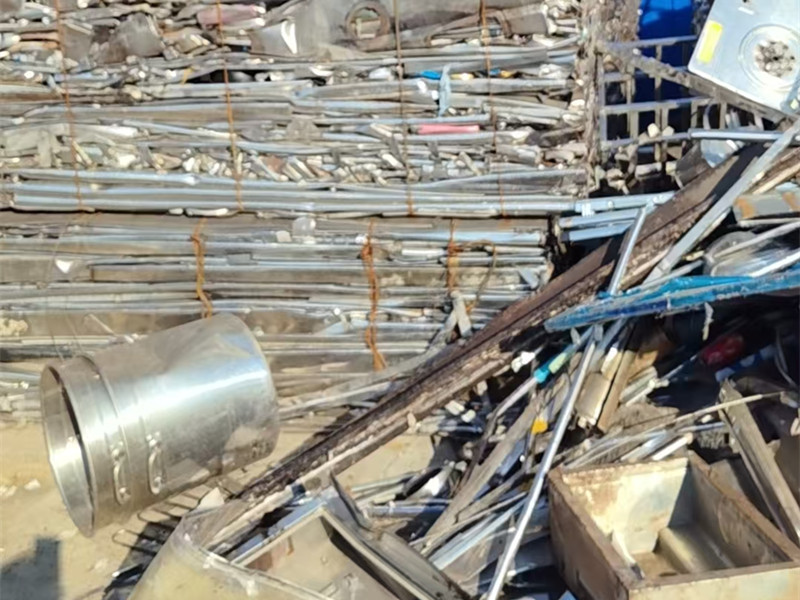 废铁回收.jpg